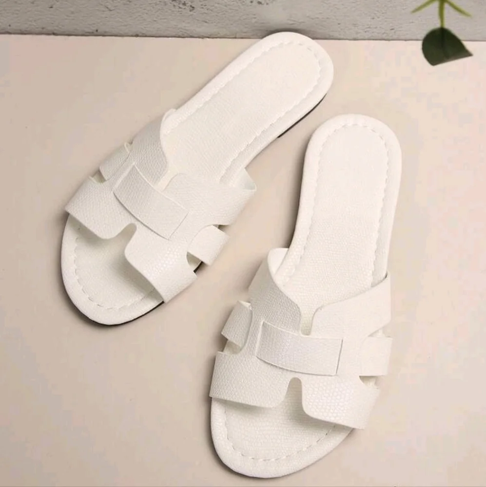 NEW White Snakeskin Sandals - Picture 4 of 7